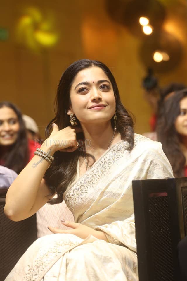 Heroine Rashmika Mandanna at Kuberaa Movie Success Meet Pictures 04