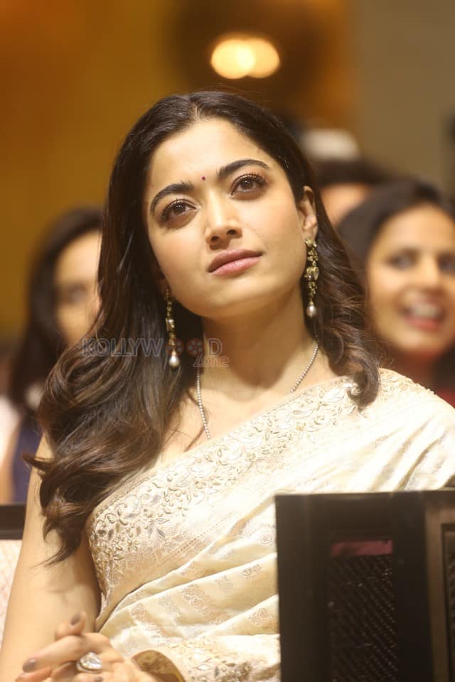 Heroine Rashmika Mandanna at Kuberaa Movie Success Meet Pictures 06
