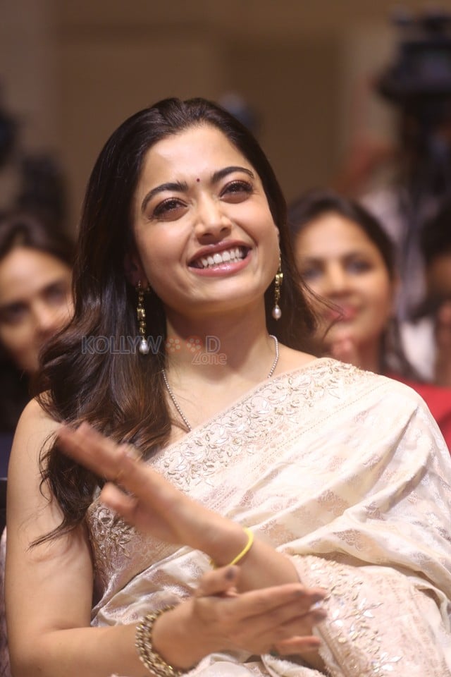 Heroine Rashmika Mandanna at Kuberaa Movie Success Meet Pictures 12