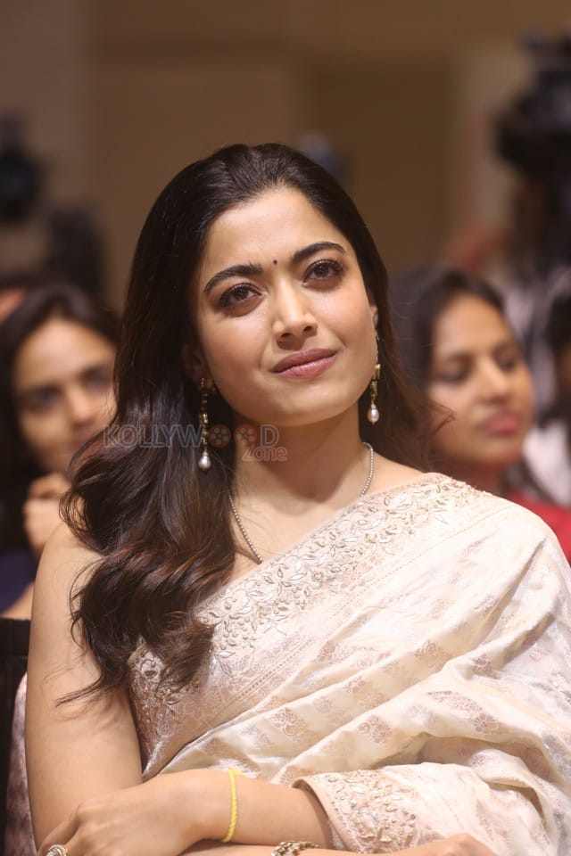 Heroine Rashmika Mandanna at Kuberaa Movie Success Meet Pictures 14