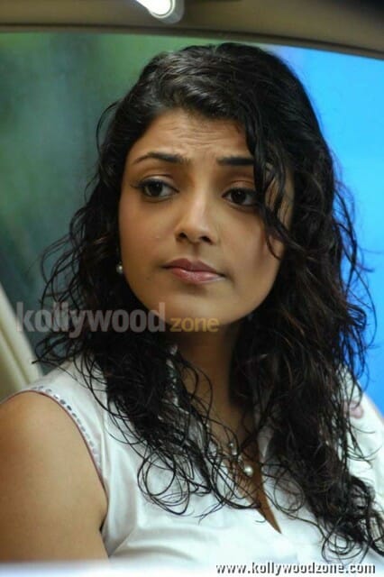 Hot Kajal Agarwal In Arya Movie Photos