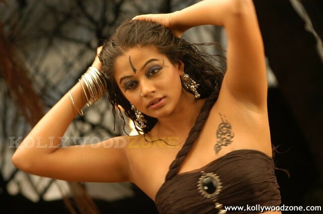 Hot Priyamani Glamour Stills