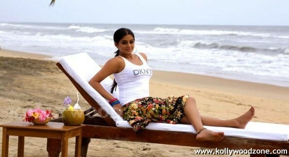 Hot Priyamani In White Pictures