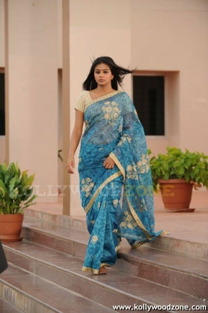 Hot Priyamani Pictures