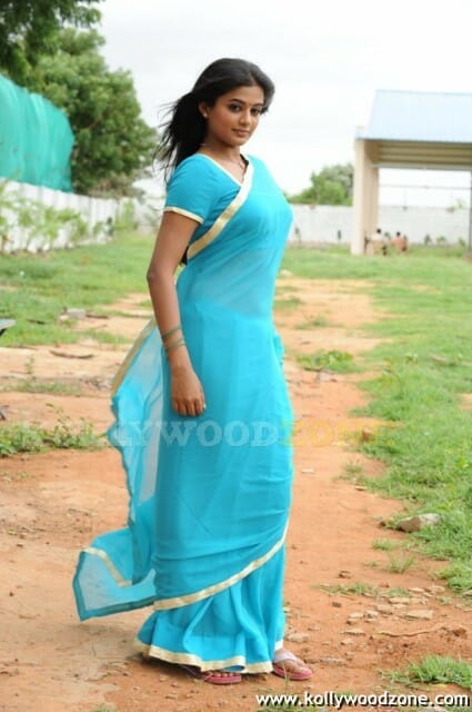 Hot Priyamani Pictures