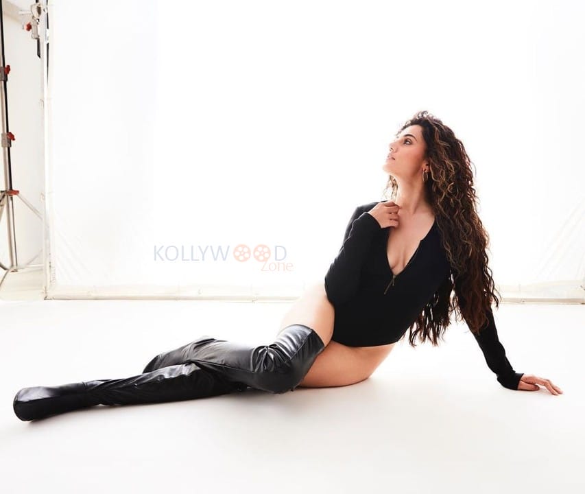 Hot Taapsee Pannu in a Black Monokini Photos 02