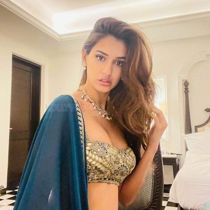 Hot and Sexy Disha Patani Pictures