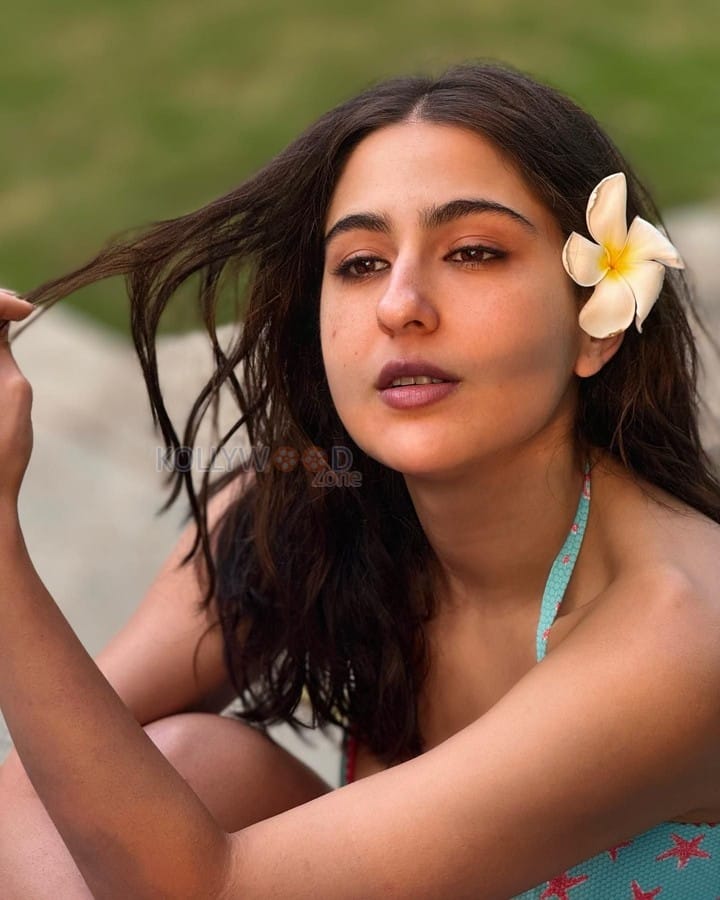 Hot and Spicy Sara Ali Khan Bikini Photos 03