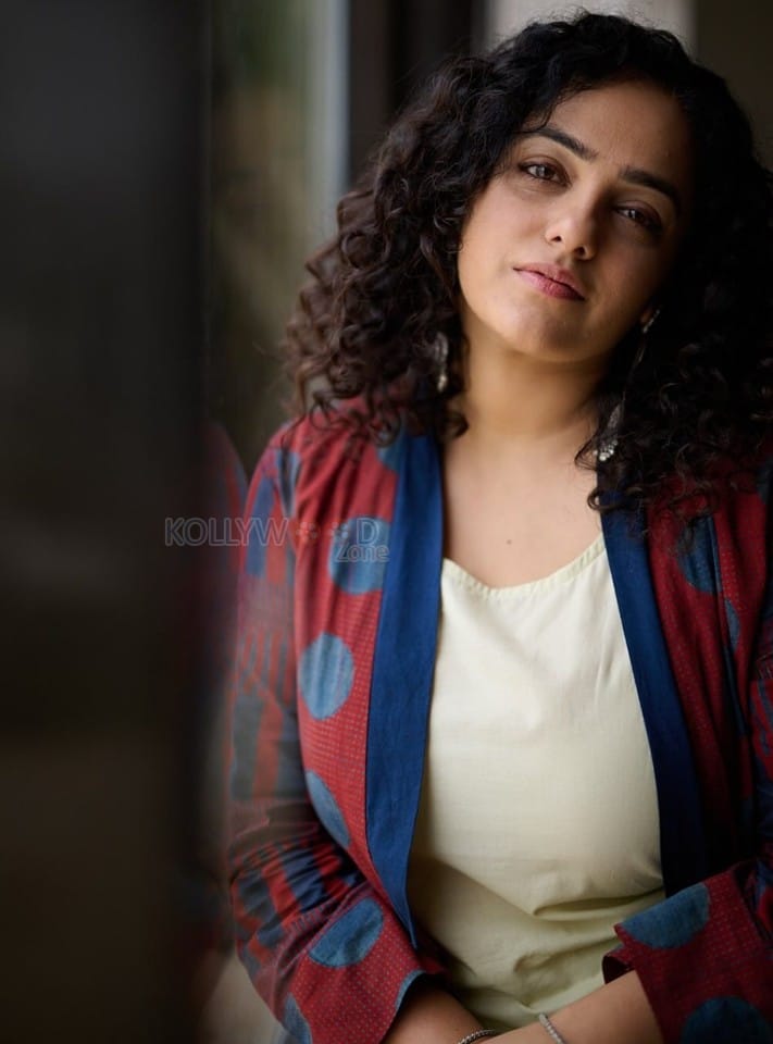 Idly Kadai Actress Nithya Menen Photoshoot Stills 05