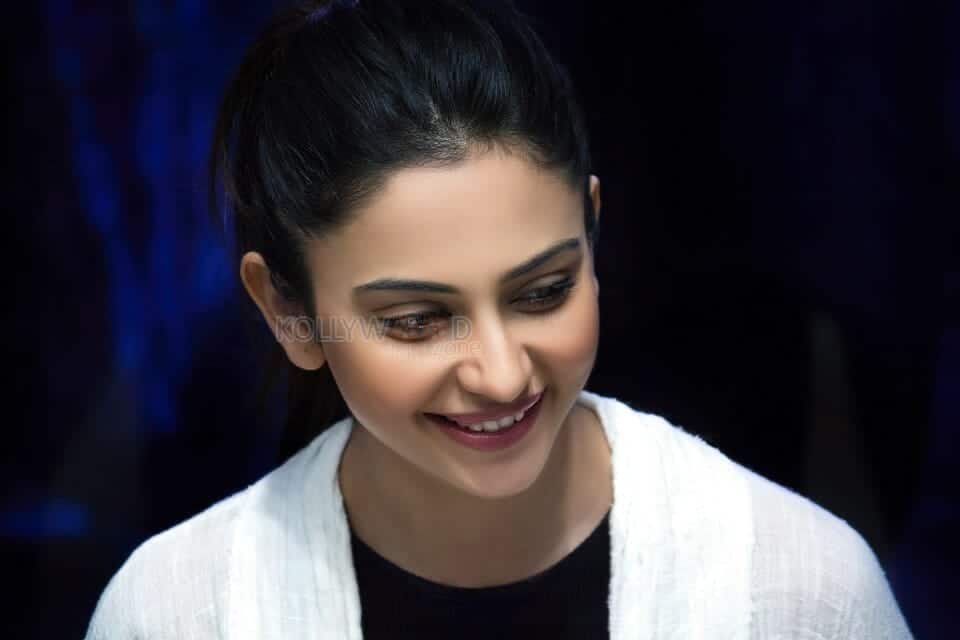 Indian 2 Heroine Rakul Preet Singh Sexy Pictures 04