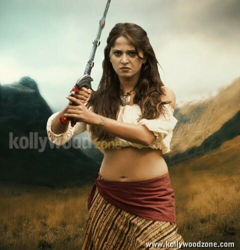 Irandam Ulagam Heroine Anushka Shetty Stills