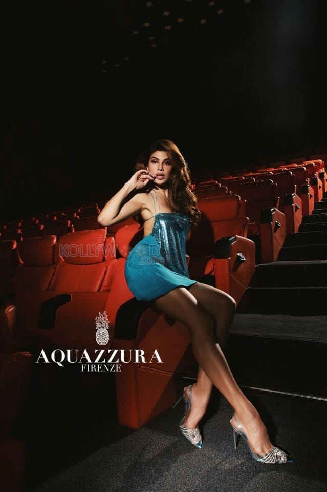 Jacqueline Fernandez Aquazzura Photo 01