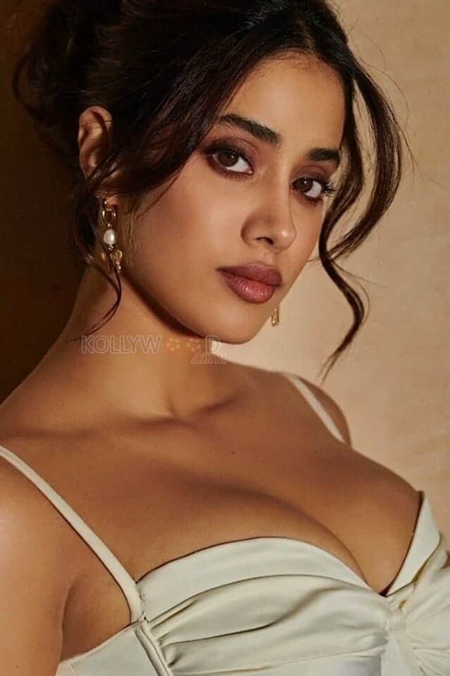 Janhvi Kapoor Showing Hot Figure in a Sexy White Dress Photoshoot Stills 01