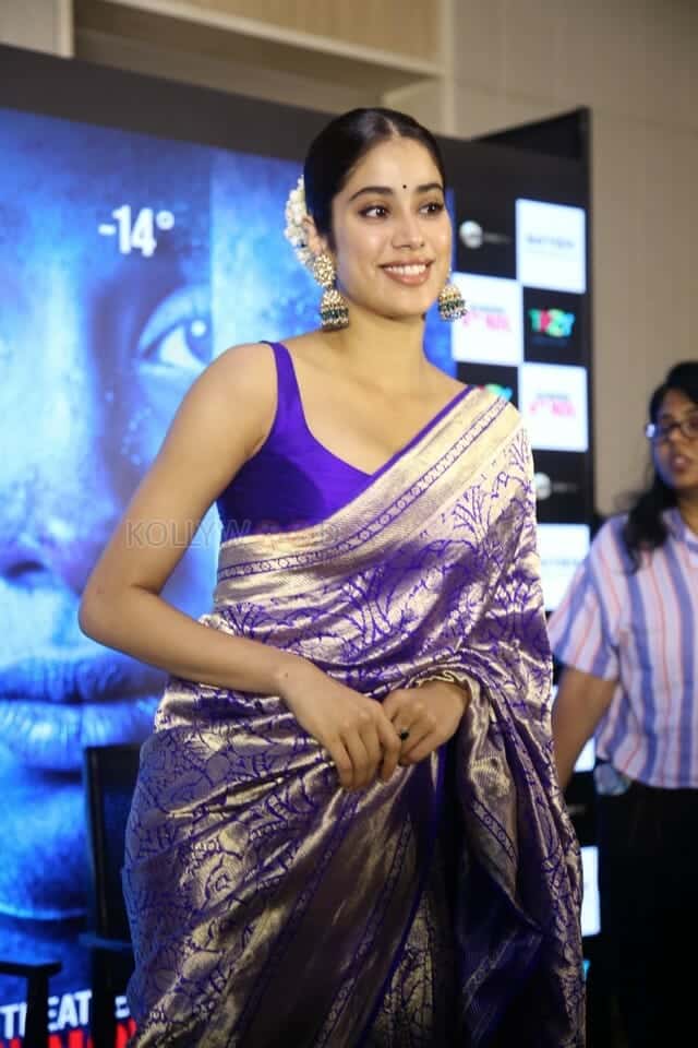 Janhvi Kapoor in a Blue Saree and Backless Blouse for Mili Promotion Event Photos 08