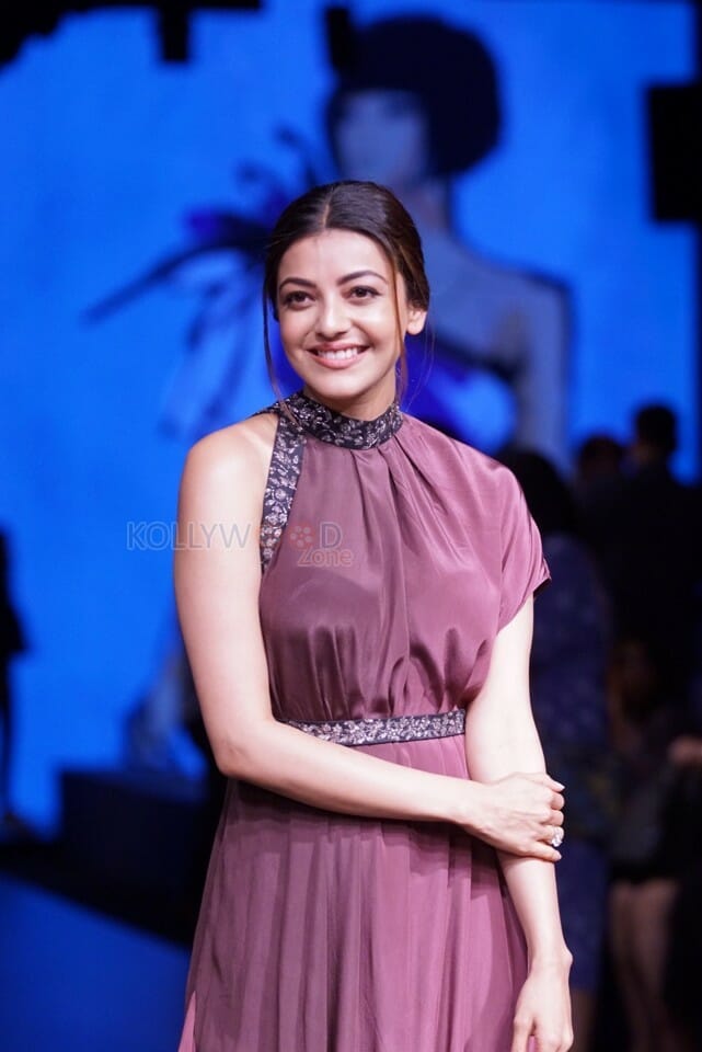 Kajal Agarwal At Anushree Reddy Show Stopper At Lakme Fashion Week Photos