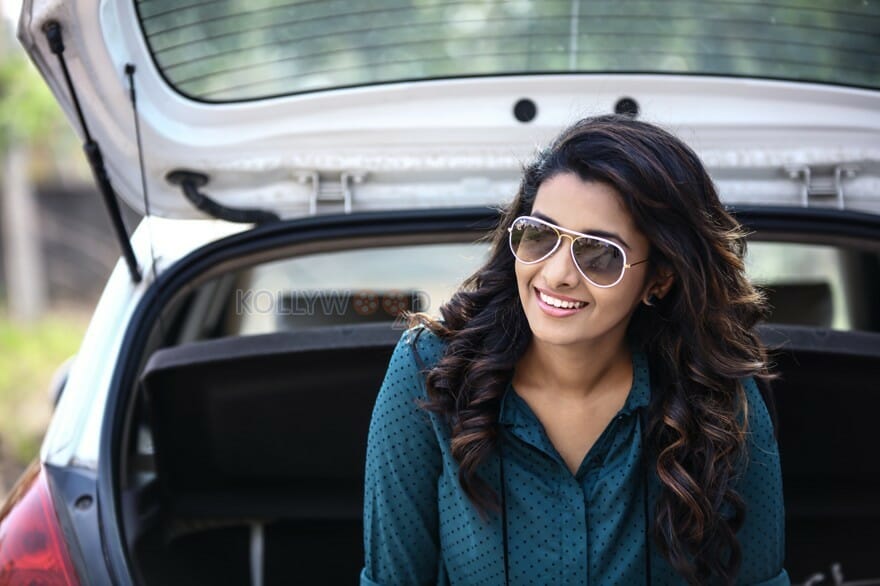 Kalyanam Mudhal Kadhal Varai Fame Actress Priya Bhavani Shankar Photos