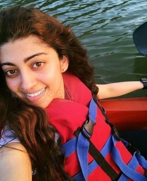 Kannada Film Heroine Pranitha Subash Pictures