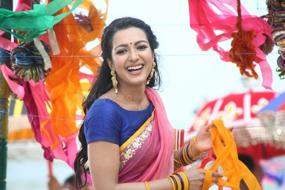 Kathanayagan Movie Heroine Catherine Tresa