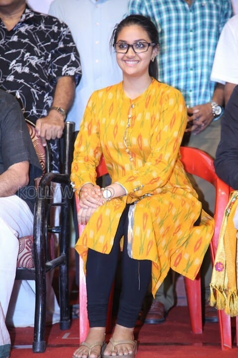 Keerthi Suresh At Th Stage Show Of Yg Mahendran Soppana Vazhvil Drama Pictures