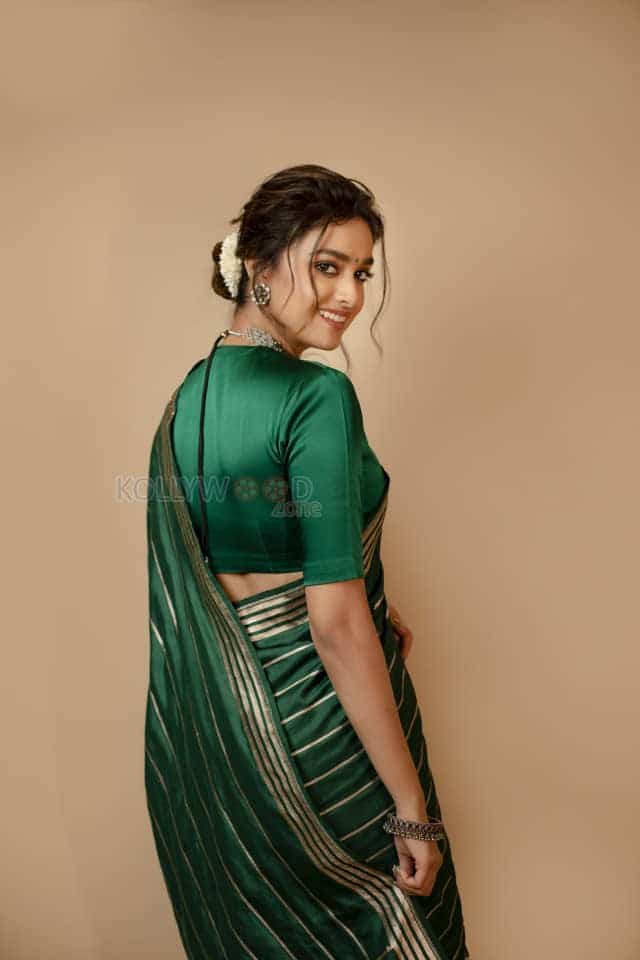Keerthy Suresh Traditional Photoshoot Pictures 02