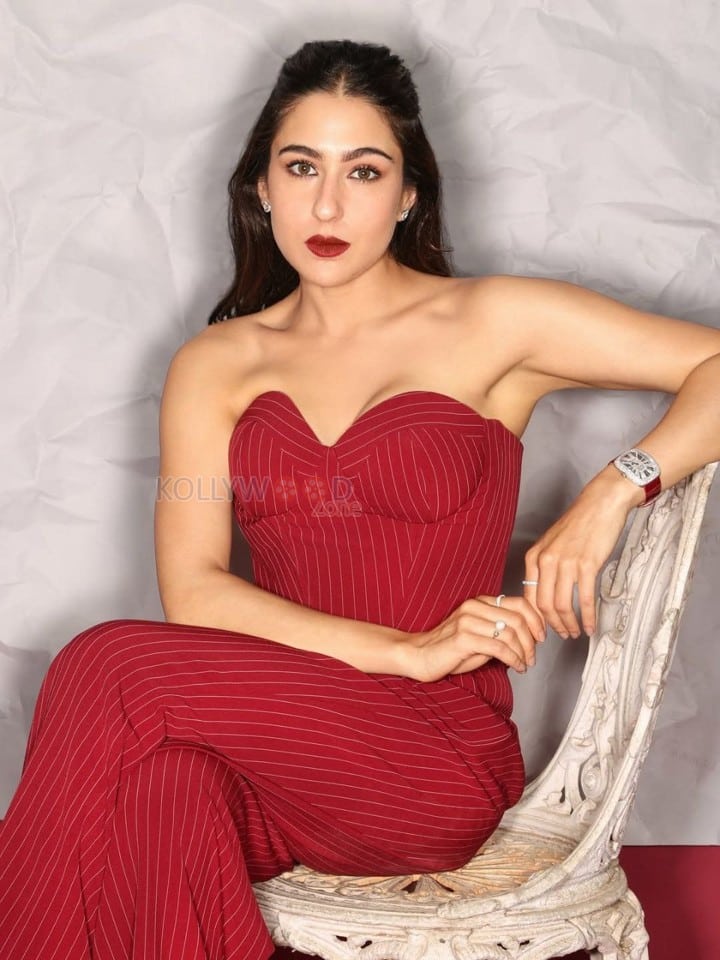 Luscious Sara Ali Khan in a Red Off Shoulder Jumpsuit Photos 03
