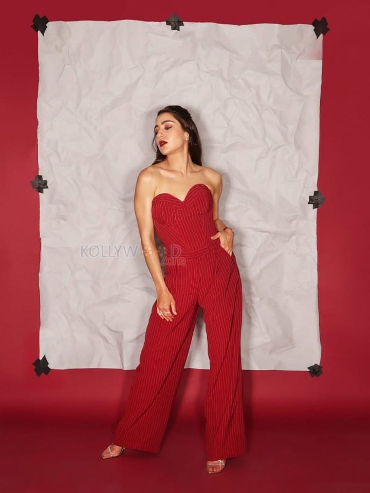 Luscious Sara Ali Khan in a Red Off Shoulder Jumpsuit Photos 04