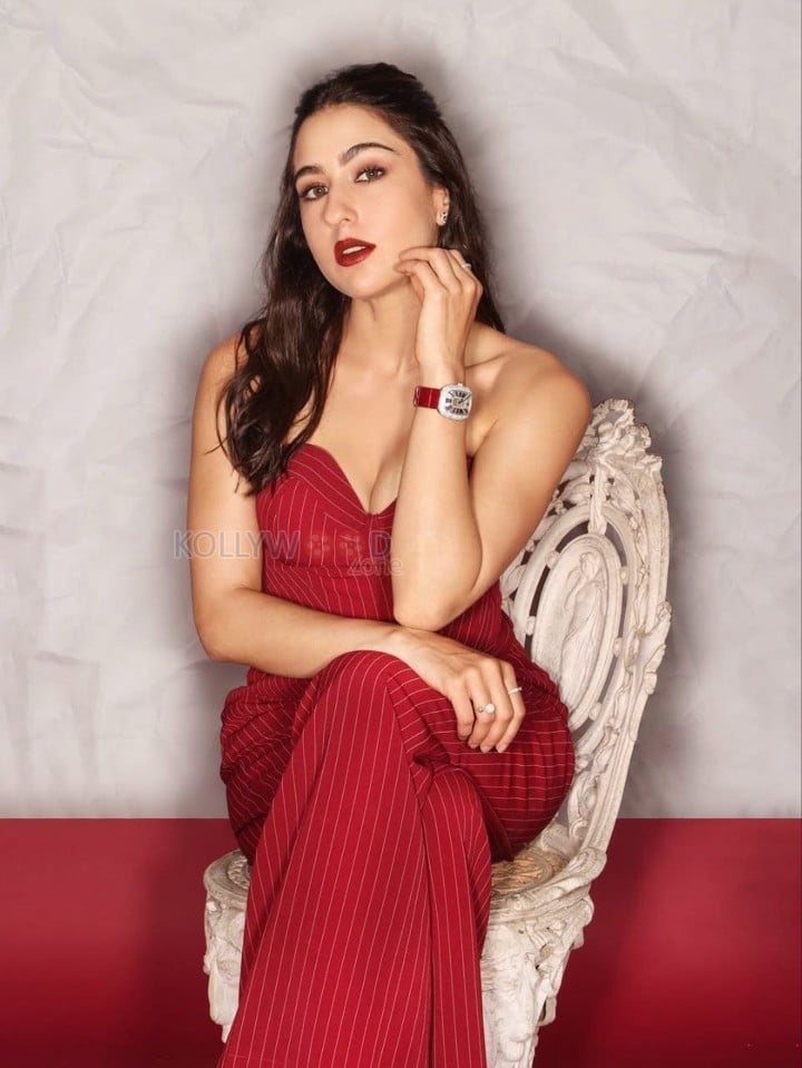 Luscious Sara Ali Khan in a Red Off Shoulder Jumpsuit Photos 06