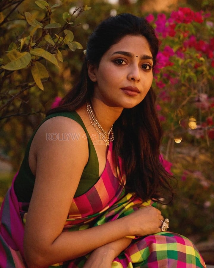 Maaman Actress Aishwarya Lekshmi in a Traditional Multi Colour Silk Saree with a Green Sleeveless Blouse Pictures 04