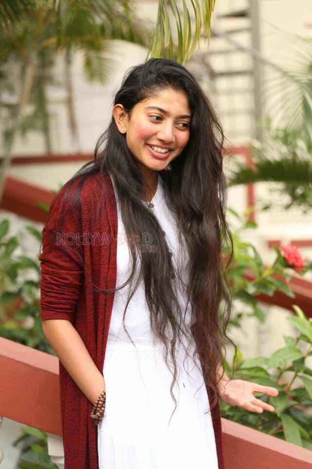 Maari Heroine Sai Pallavi Interview Stills