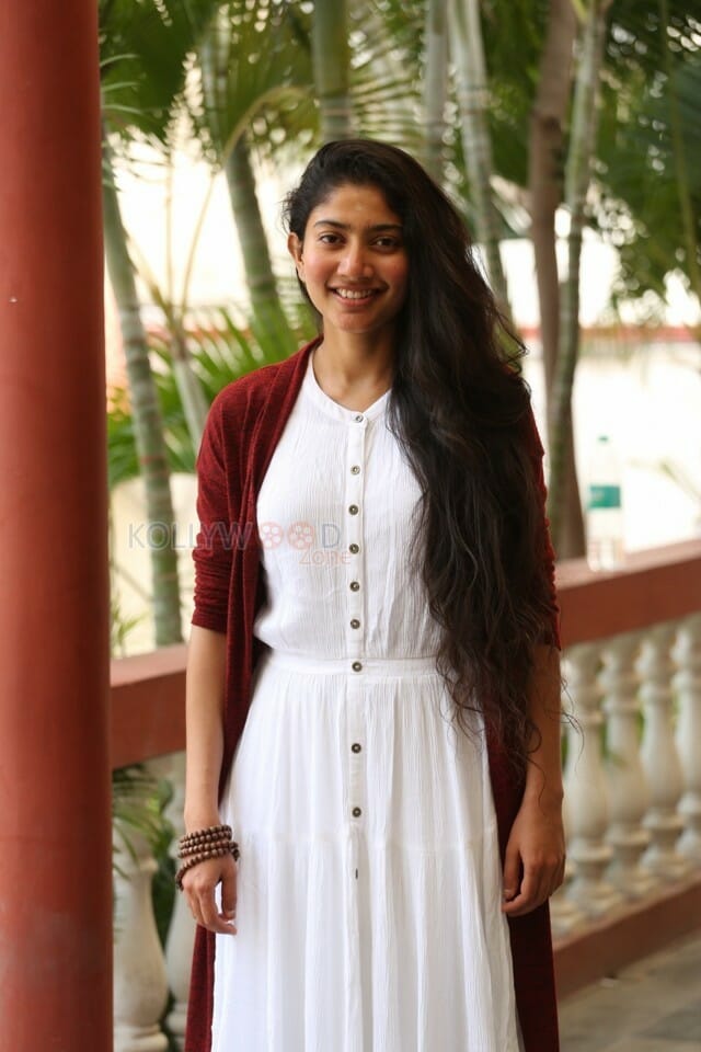 Maari Heroine Sai Pallavi Interview Stills