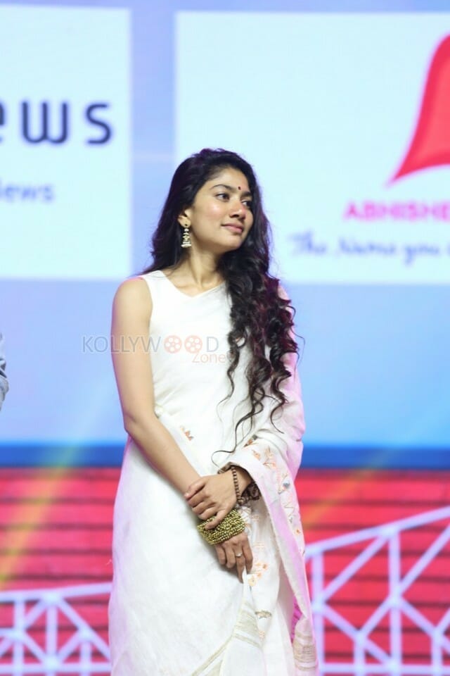 Maari Heroine Sai Pallavi Pictures