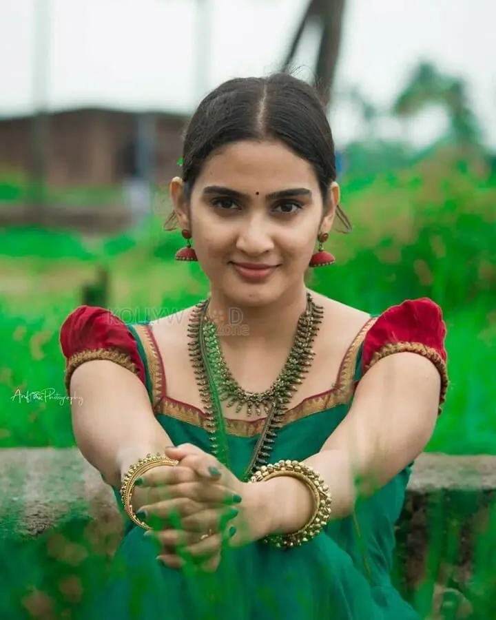 Malayalam Actress Aditi Ravi Pictures 02 (32568) | Kollywood Zone