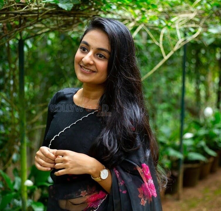 Malayalam Actress Esther Anil Pictures