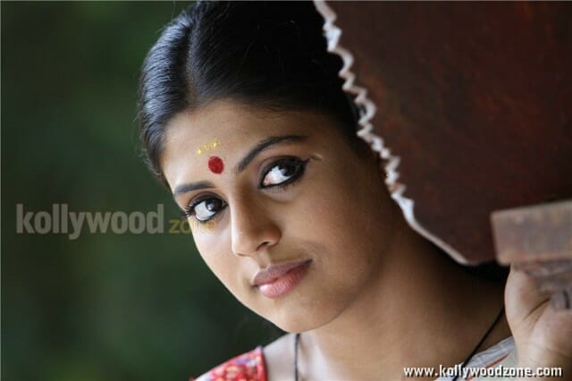 Malayalam Actress Iniya Sexy Pictures