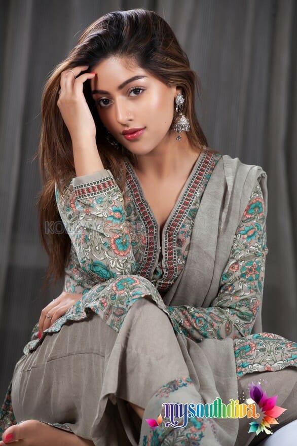 Mallu Actress Anu Emmanuel Photoshoot Pics