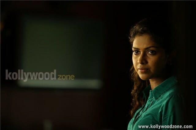 Mallu Babe Amala Paul In Run Baby Run Movie Pictures