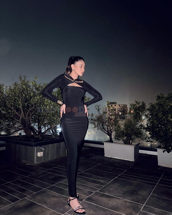 Midnight Beauty Rakul Preet Singh in a Black Cut Out Maxi Dress Photos 02