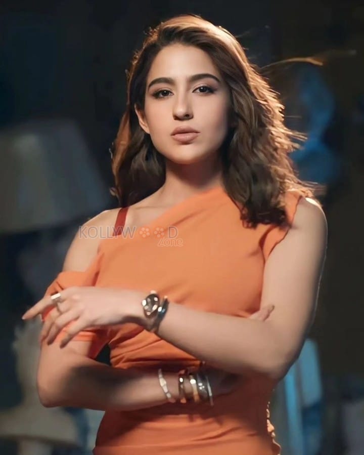 Murder Mubarak Actress Sara Ali Khan in an Orange Dress Pictures 01