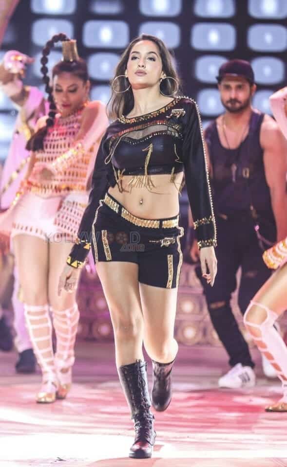 Nora Fatehi Song Dance Picture 01