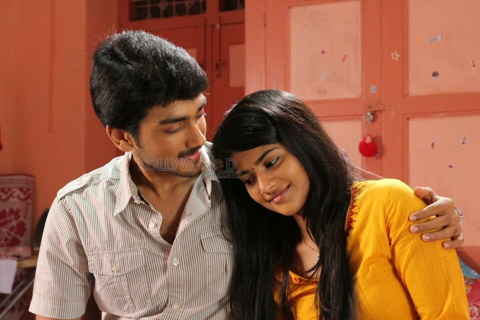 Oru Pakka Kathai Movie Review