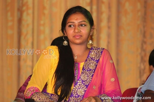 Pandiya Nadu Heroine Lakshmi Menon Photos