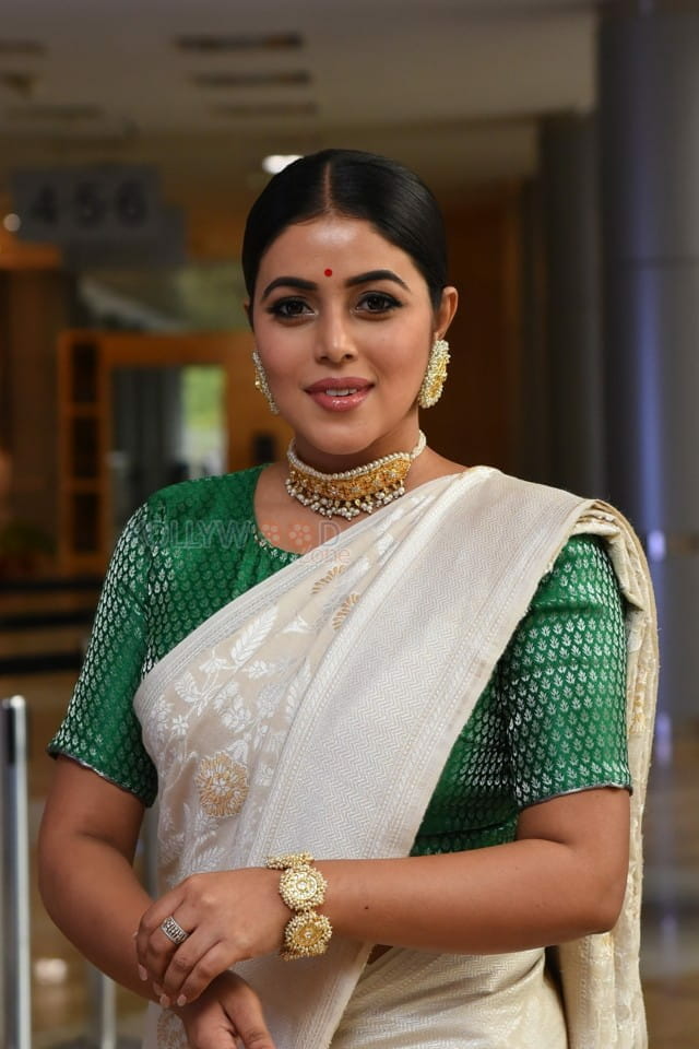 Poorna at Thalaivi Movie Pre Release Event Stills 07