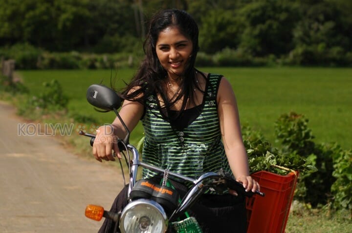 Puriyatha Anantham Puthithaga Aarambam Movie Heroine Srusti Dange Stills