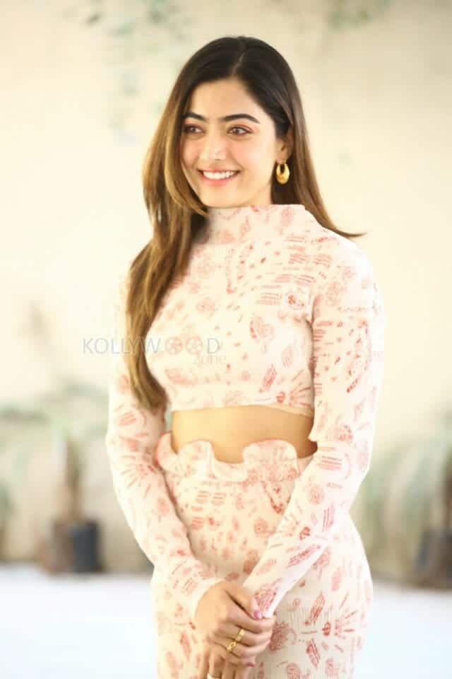 Rashmika Mandanna at Aadavallu Meeku Johaarlu Movie Interview Pictures 10