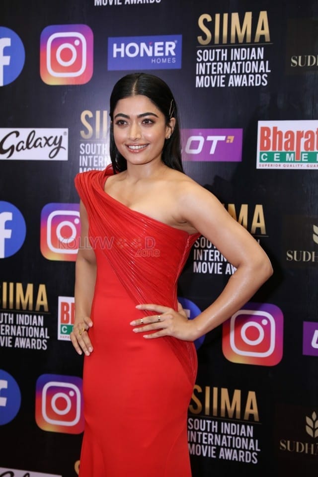 Rashmika Mandanna at SIIMA Awards 2021 Day 2 Photos 08