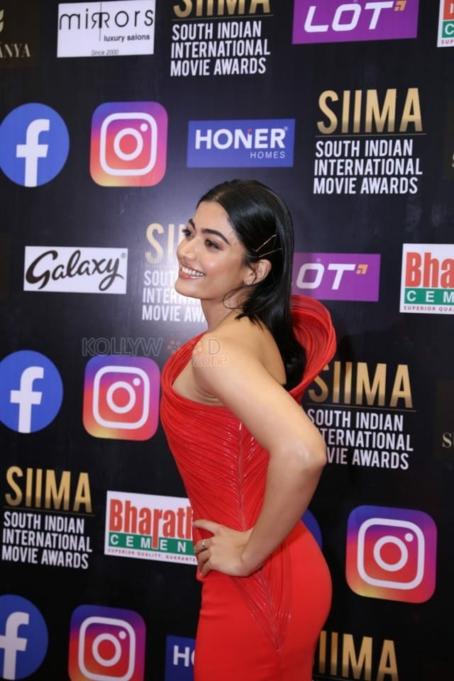 Rashmika Mandanna at SIIMA Awards 2021 Day 2 Photos 09