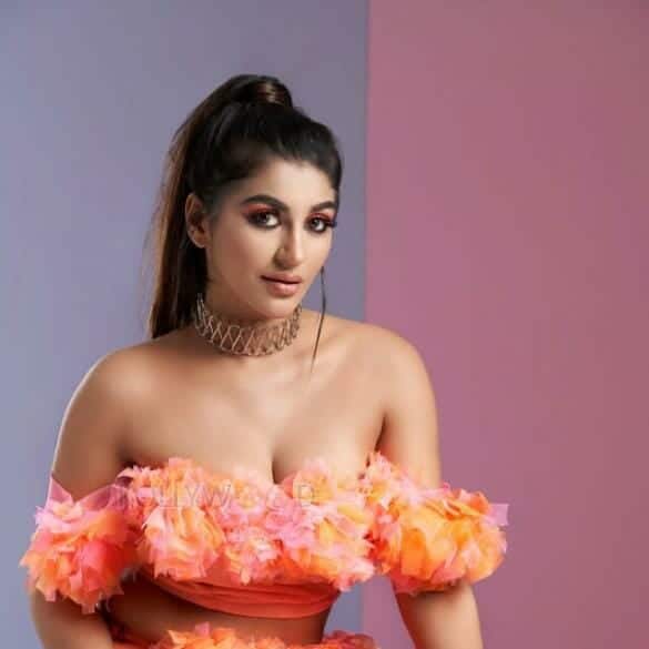 Raunchy Yashika Aannand Picture 01