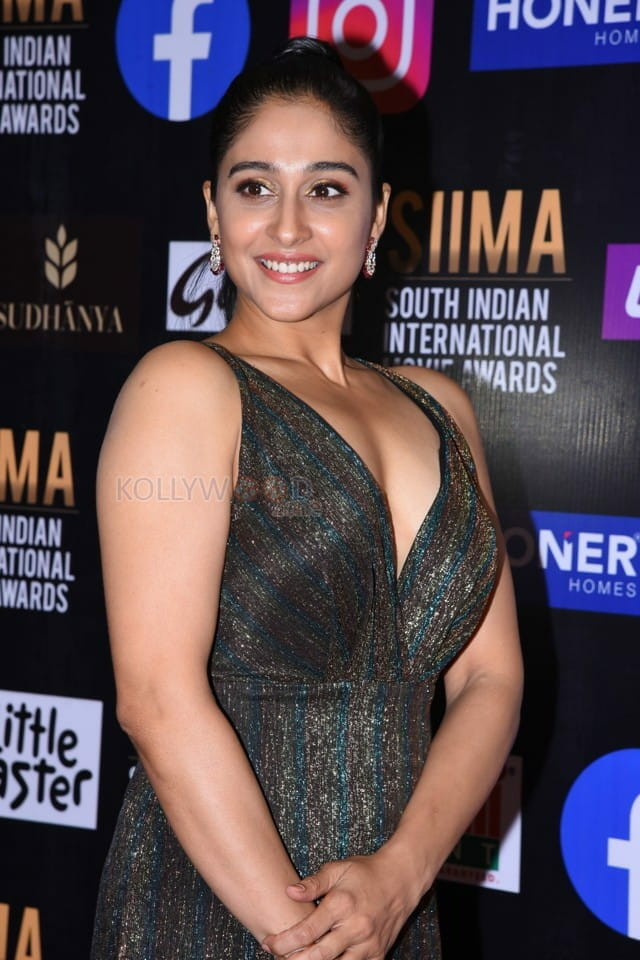 Regina Cassandra at SIIMA Awards 2021 Photos 05