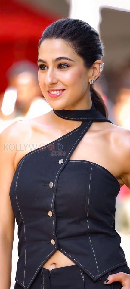 Rocking Sara Ali Khan in a Black One Shoulder Blazer with a Black Straight Cut Trouser Photos 02