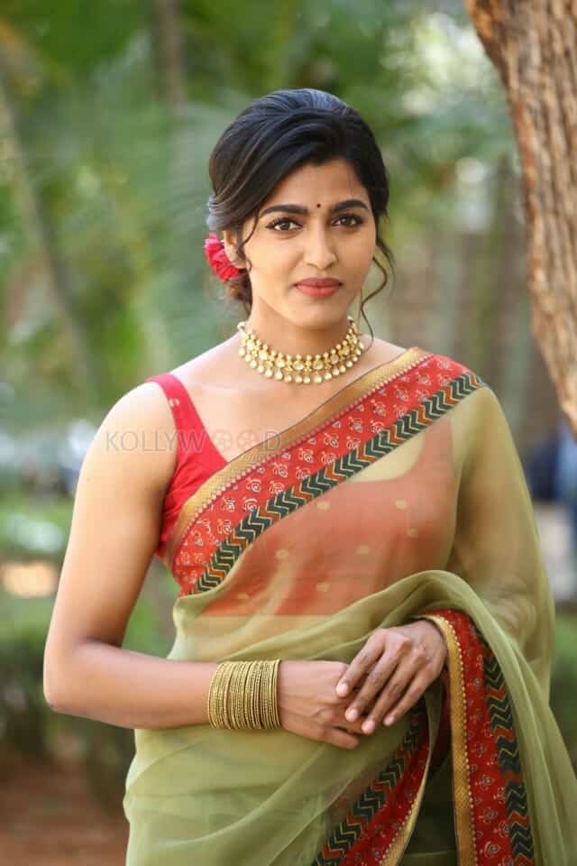 Sai Dhanshika at Shikaru Movie Trailer Launch Pictures 18